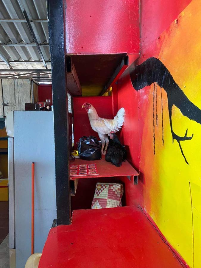 Hostel Lucky Sun Saracen Bay Koh Rong Sanloem Exterior foto