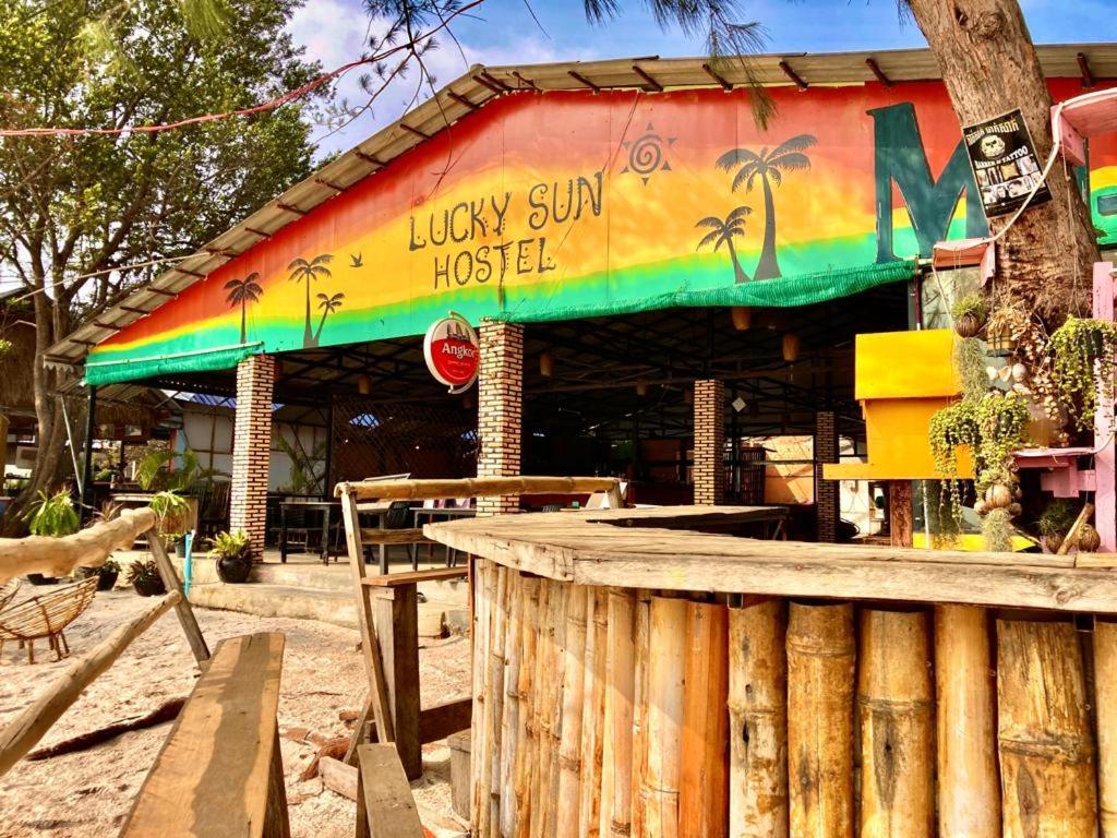 Hostel Lucky Sun Saracen Bay Koh Rong Sanloem Exterior foto