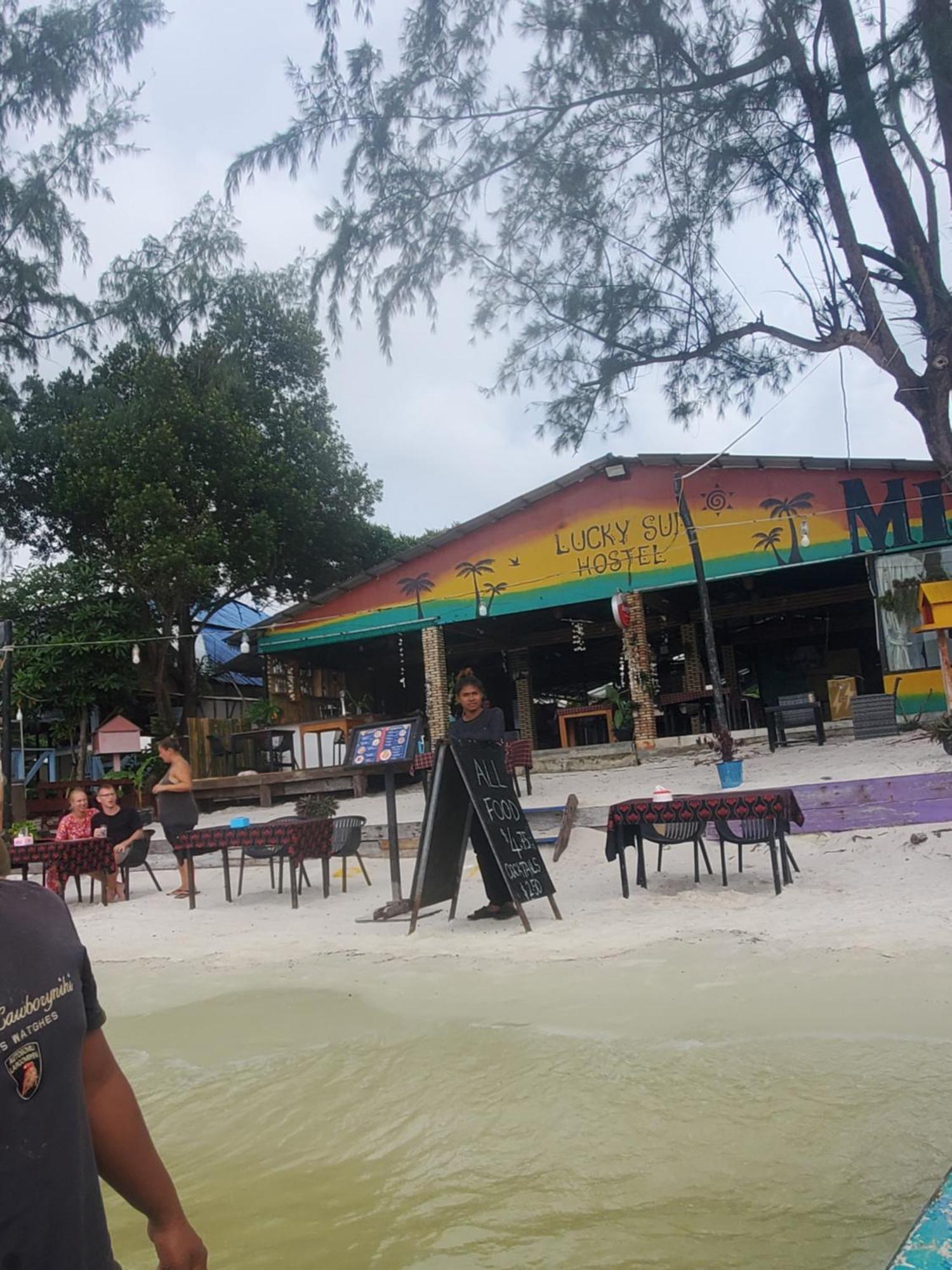 Hostel Lucky Sun Saracen Bay Koh Rong Sanloem Exterior foto