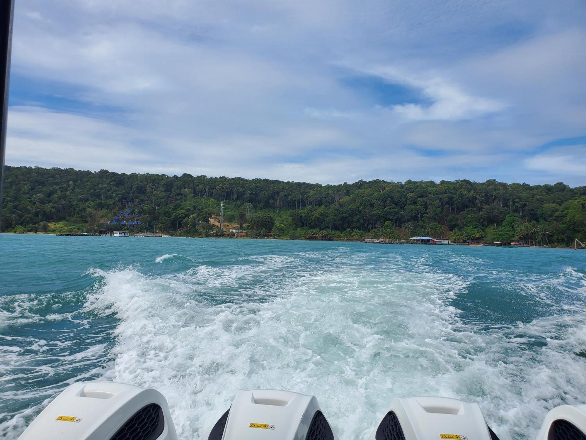 Hostel Lucky Sun Saracen Bay Koh Rong Sanloem Exterior foto