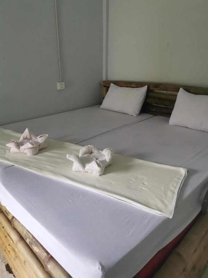 Hostel Lucky Sun Saracen Bay Koh Rong Sanloem Exterior foto