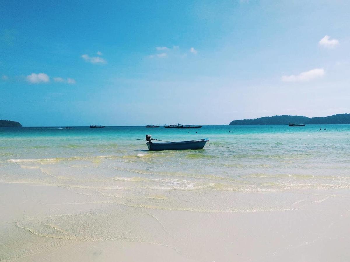 Hostel Lucky Sun Saracen Bay Koh Rong Sanloem Exterior foto